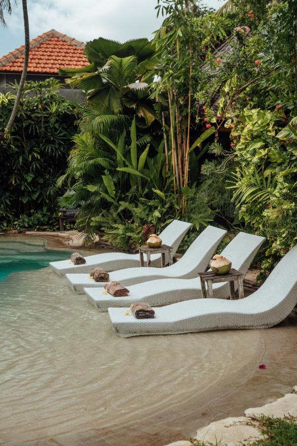 Villa Istimewa Seminyak  Exterior photo
