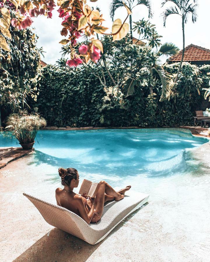 Villa Istimewa Seminyak  Exterior photo